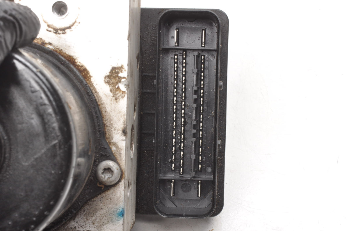 ABS PUMP VOLVO S60 I V70 II XC90 I 30793444 30793445