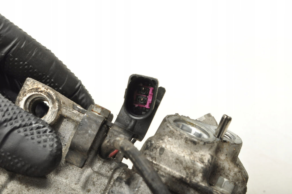 AIR CONDITIONING COMPRESSOR AUDI A4 B6 SKODA FABIA I 2.0 20V 130KM 447220-8413