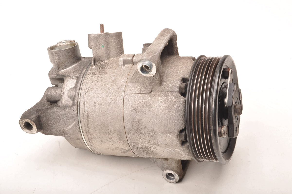 AIR CONDITIONING COMPRESSOR SKODA OCTAVIA III TOLEDO IV RAPID 2.0 TDI 5Q0820803D