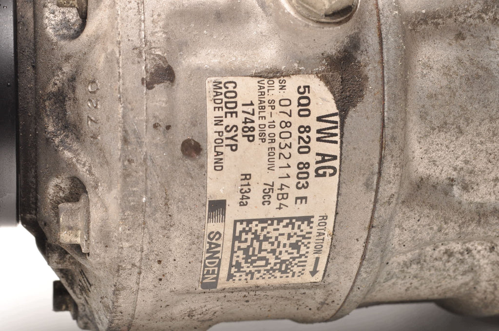 AIR CONDITIONING COMPRESSOR VOLKSWAGEN AUDI A3 8V PASSAT B6 1.8 TSI 5Q0820803E