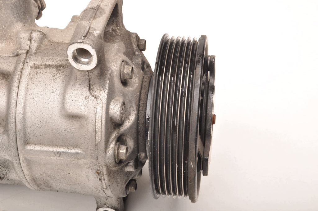 AIR CONDITIONING COMPRESSOR VOLKSWAGEN AUDI A3 8V PASSAT B6 1.8 TSI 5Q0820803E