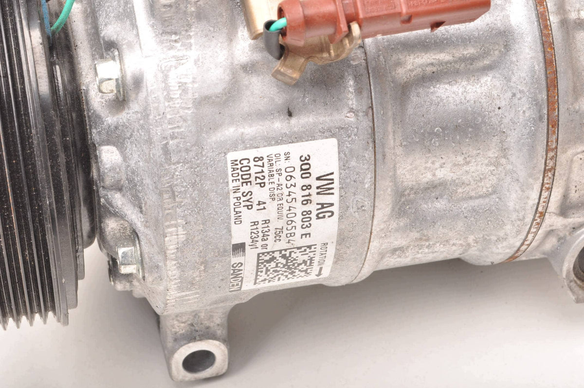 AIR CONDITIONING COMPRESSOR VW GOLF VIII PASSAT B8 1.5 TSI 3Q0816803E 2025
