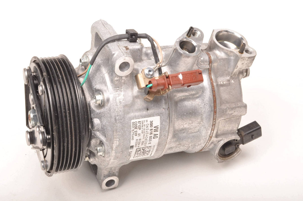AIR CONDITIONING COMPRESSOR VW GOLF VIII PASSAT B8 1.5 TSI 3Q0816803E 2025