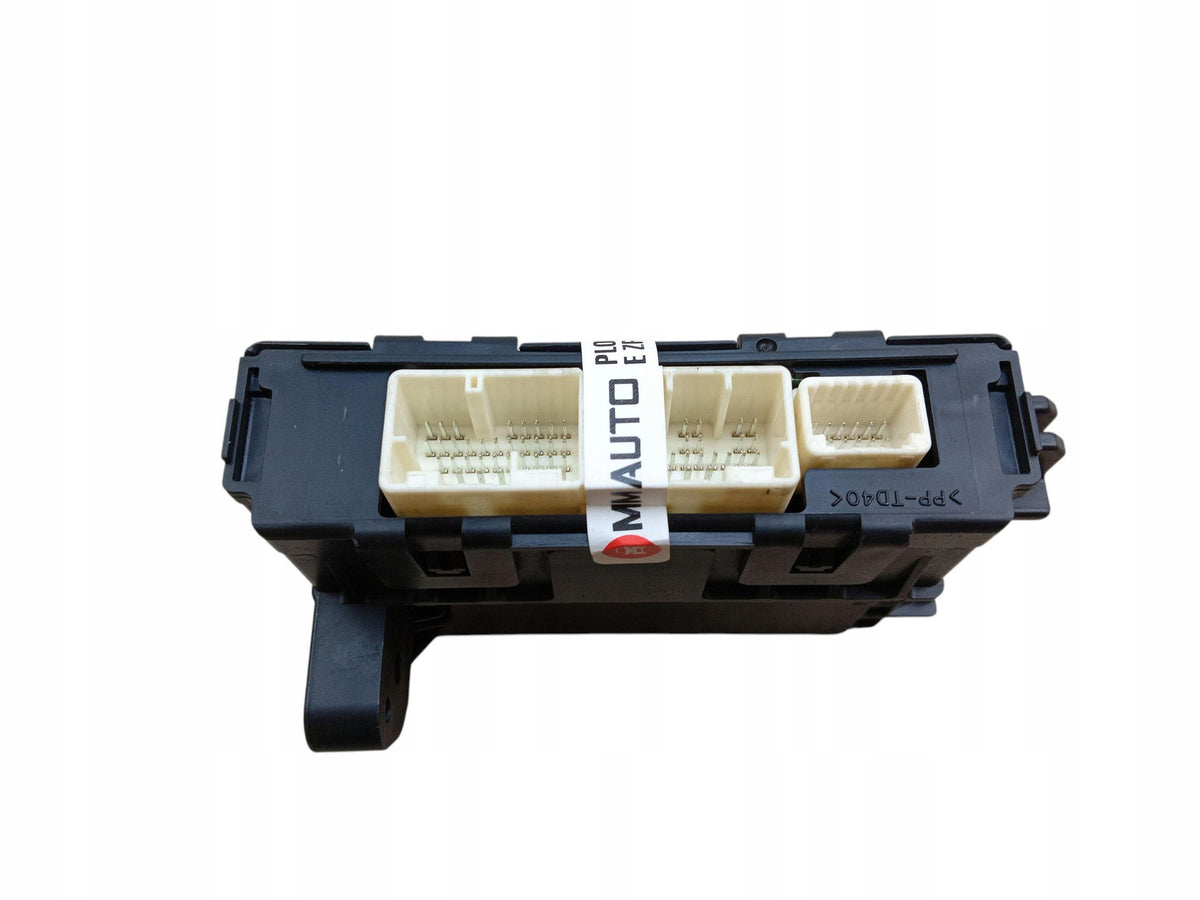 AIR CONDITIONING CONTROLLER MODULE LEXUS IS III 300h 88650-53571