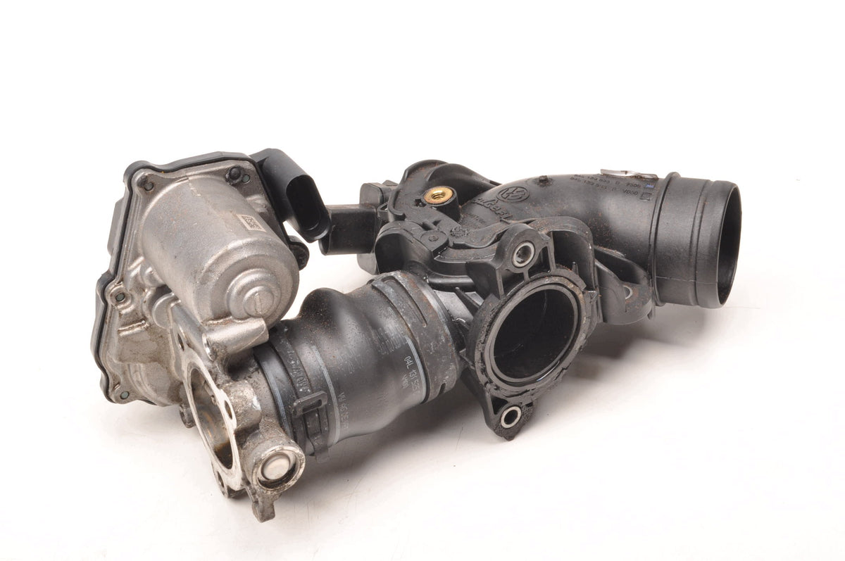 AIR INTAKE PIPE AUDI Q5 2.0 TDI 190KM 04L129635D 04L131501B
