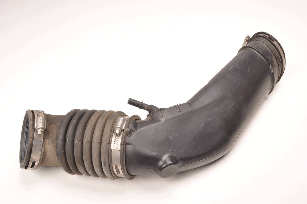 AIR INTAKE PIPE VOLVO V40 II 1.6 T2 120KM BV61-9C623-EF
