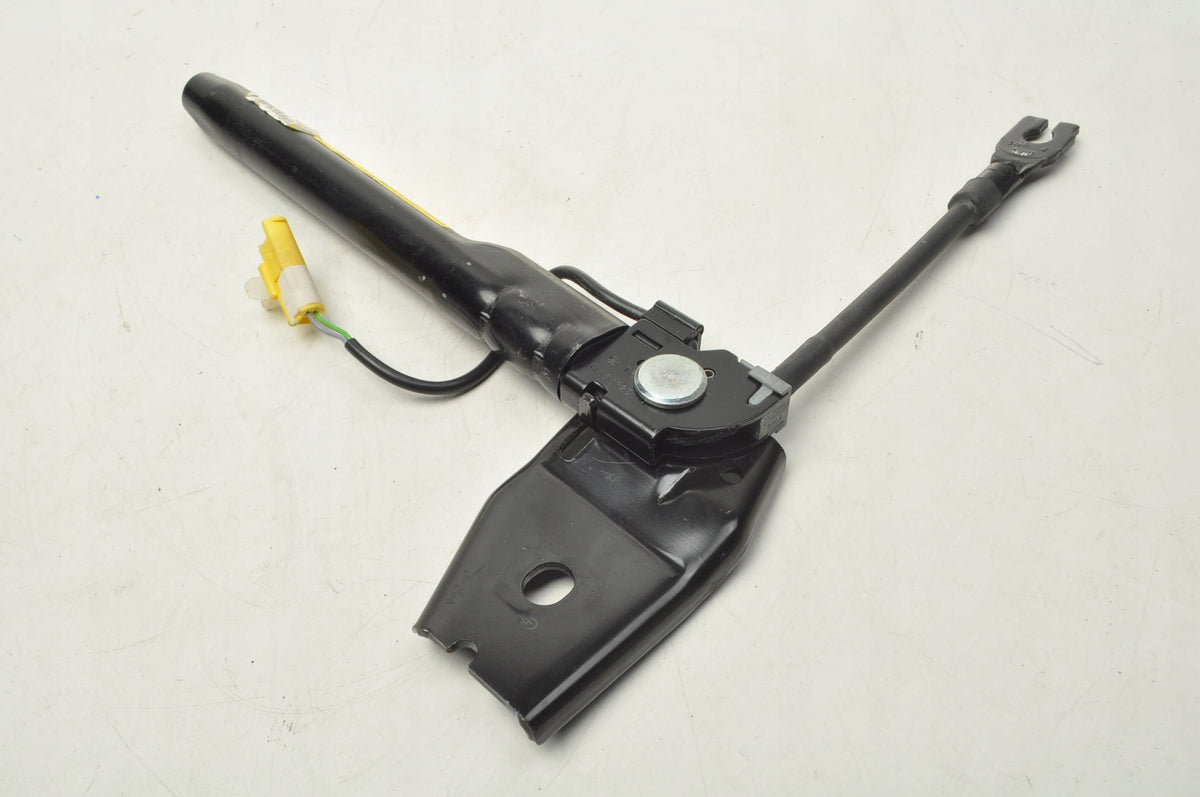 ALFA ROMEO GIULIETTA SEAT BELT TENSIONER LEFT 00505220840