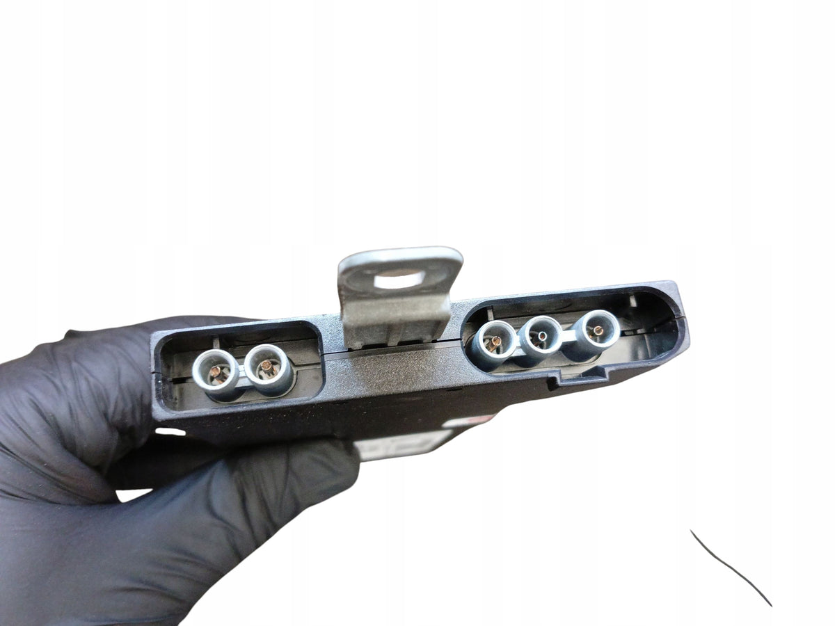 ANTENNA AMPLIFIER MERCEDES C W203 A2038207989 A2038208689