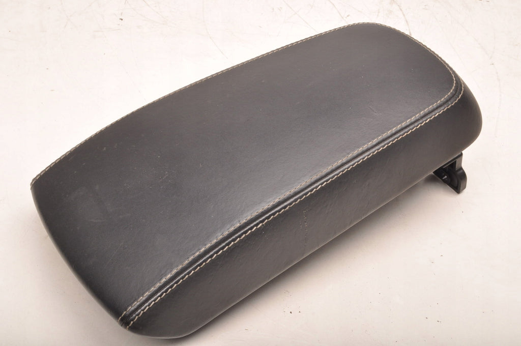 ARMREST LEATHER VOLVO XC40 II 31469568