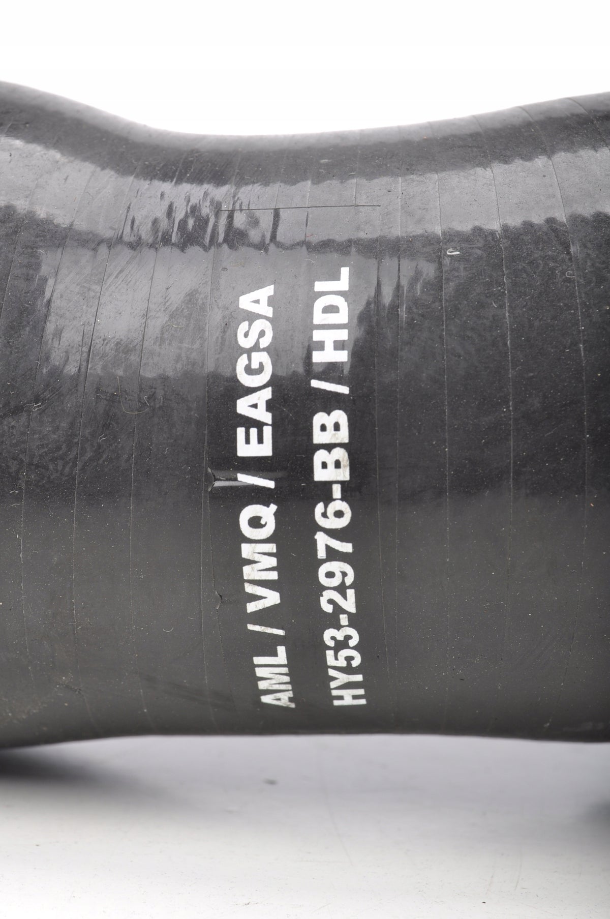 ASTON MARTIN DB11 5.2 AIR INTAKE PIPE RIGHT