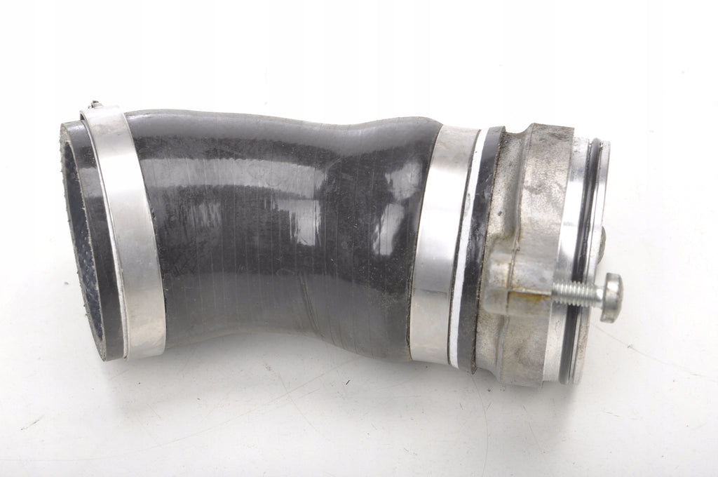 ASTON MARTIN DB11 5.2 AIR INTAKE PIPE RIGHT