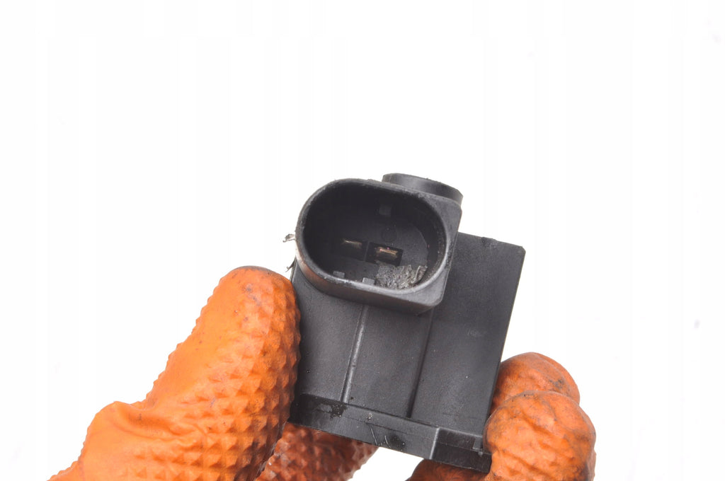 AUDI A2 1.6 FSI 110 KM SENSOR CONTROL VALVE 036906336
