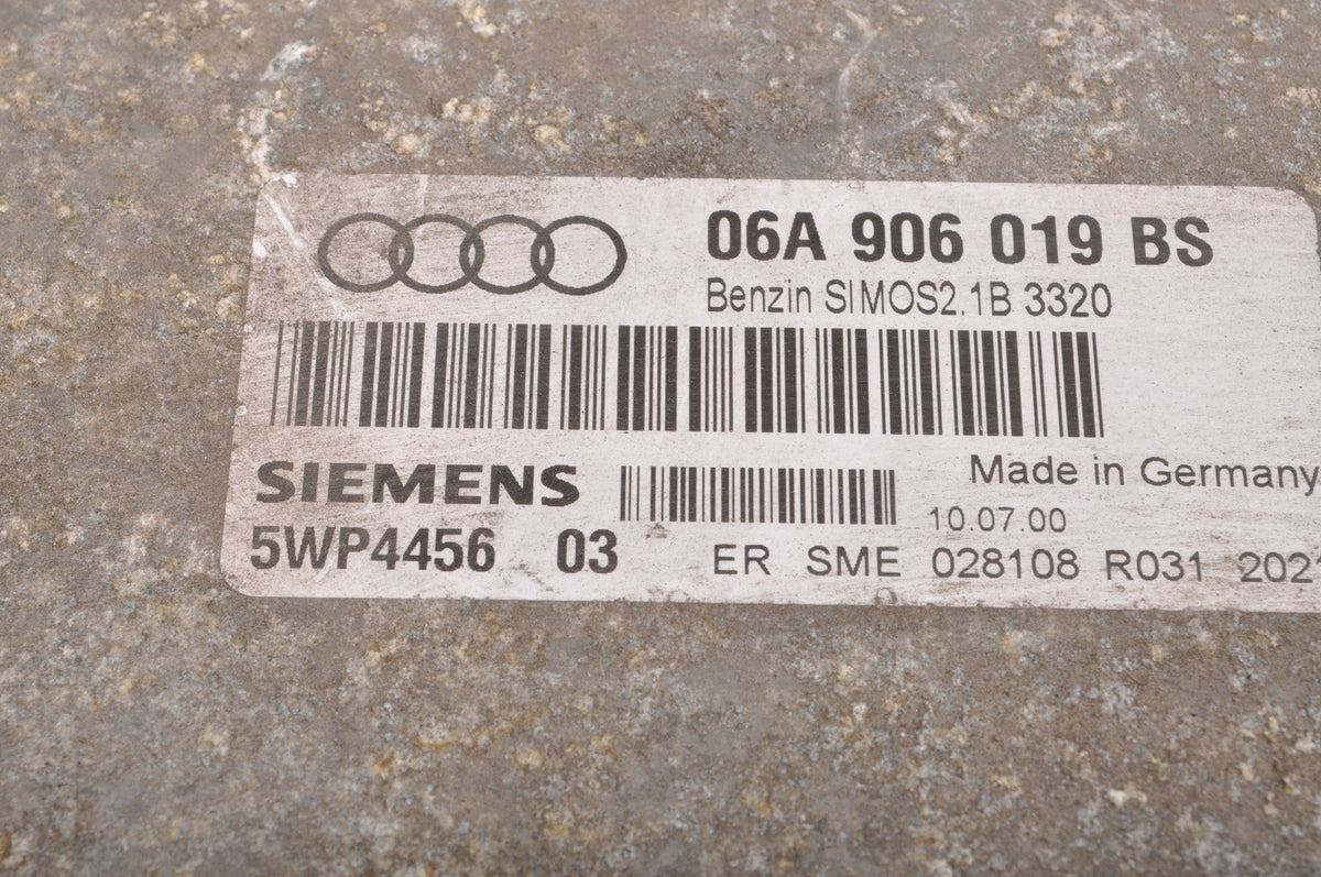 AUDI A3 1.6 COMPUTER ENGINE DRIVER 06A906019BS