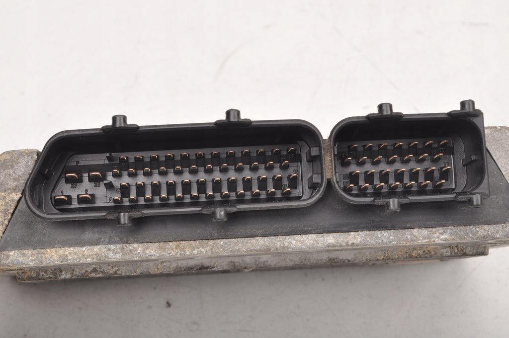 AUDI A3 1.6 COMPUTER ENGINE DRIVER 06A906019BS