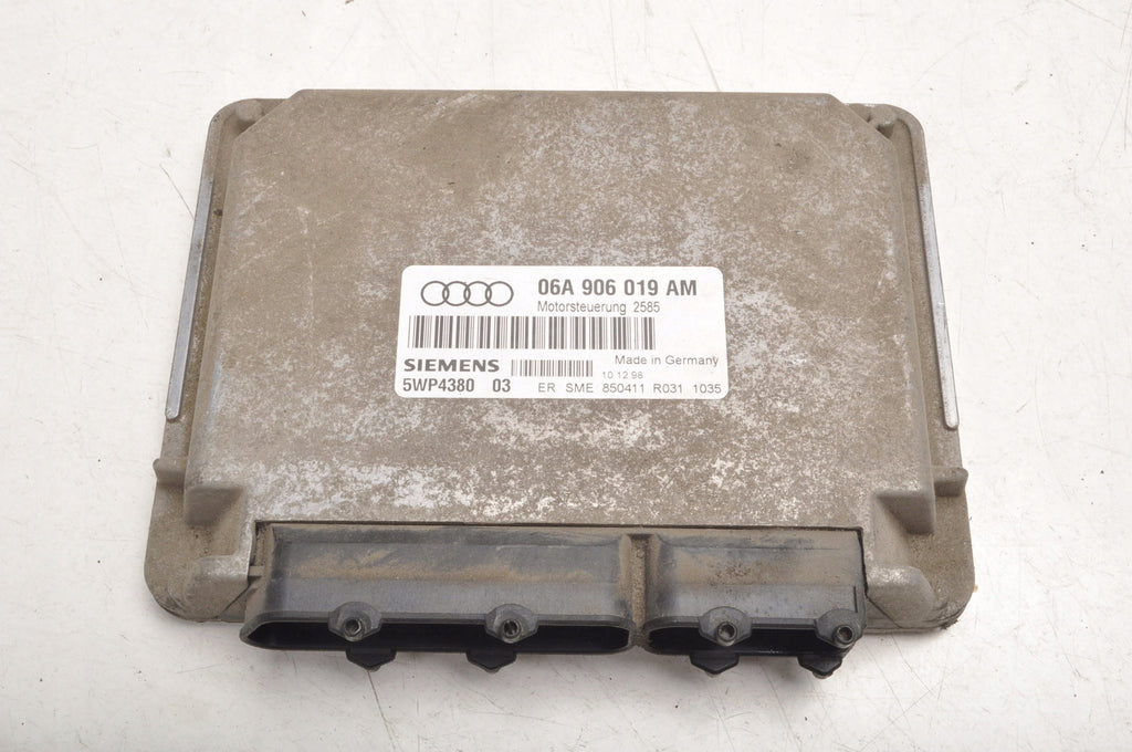 AUDI A3 8L 1.6 ENGINE COMPUTER 06A906019M