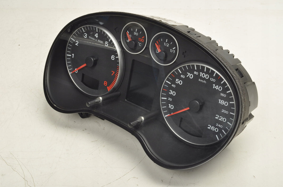 AUDI A3 8P 2.0 FSI COUNTER CLOCKS 8P0920931A