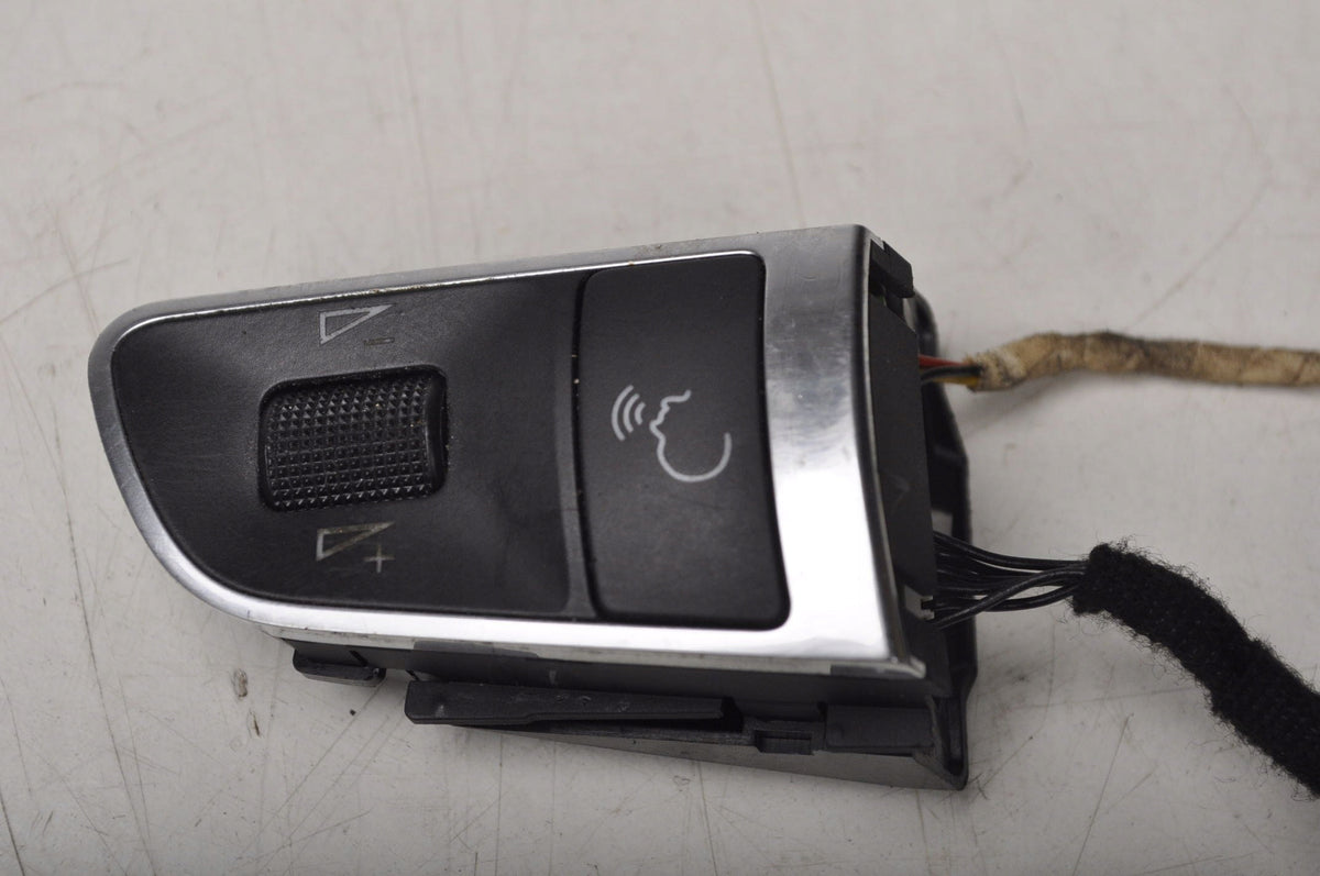 AUDI A3 8P RADIO SWITCHES 4E0951527AE