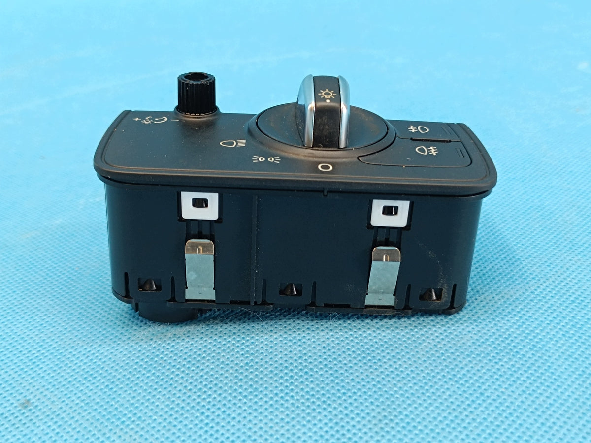 AUDI A3 8V 1.4TSI 110KW 2014R SWITCH LIGHT SWITCH 8V0941531AC