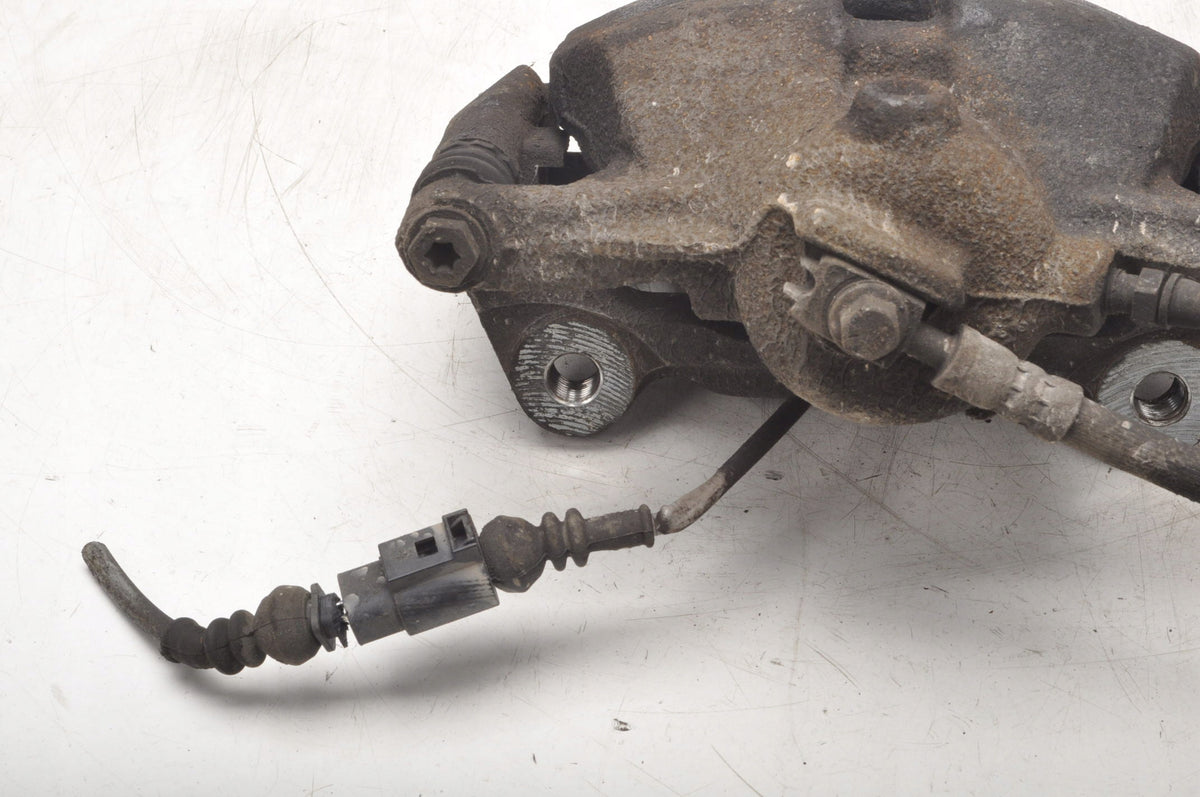 AUDI A3 8V 1.5 LIFT BRAKE CALIPER RIGHT FRONT