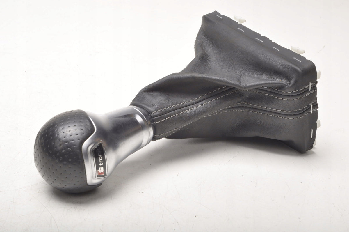 AUDI A3 8V GEAR BELLOWS KNOB 8V2713139J
