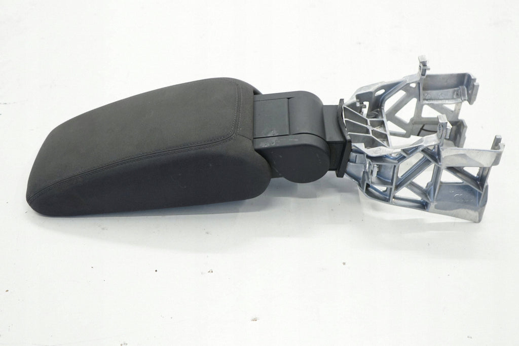AUDI A3 8V LIFT 16R ARMREST FRAME MATERIAL 8V0864283