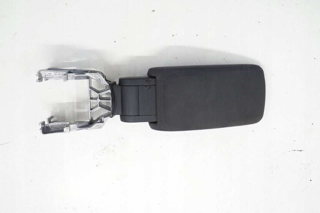 AUDI A3 8V LIFT 16R ARMREST FRAME MATERIAL 8V0864283