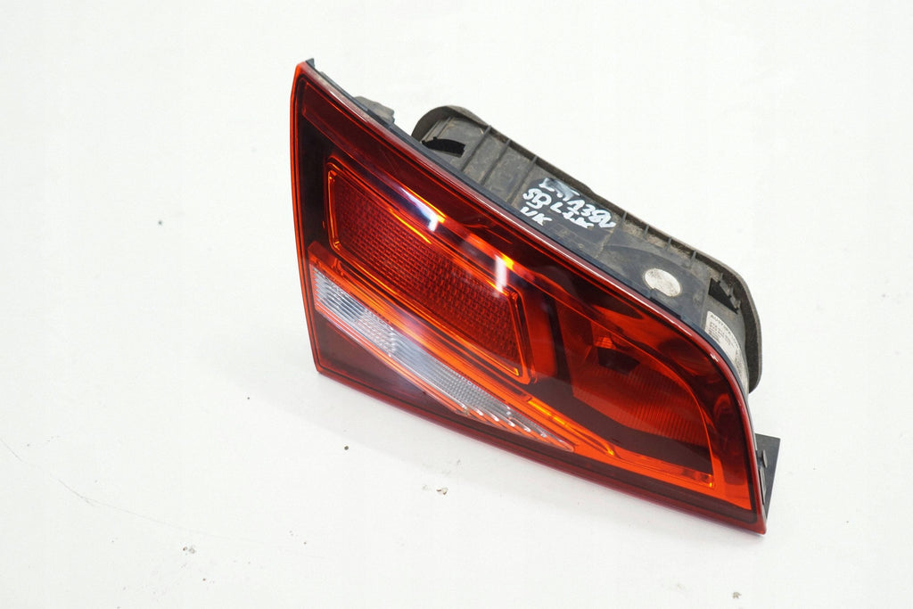 AUDI A3 8V SPORTBACK 16R FLAP LAMP LEFT REAR 8V4945075