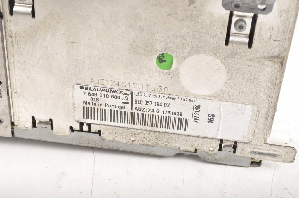 AUDI A4 B6 RADIO SYMPHONY 8E0057195