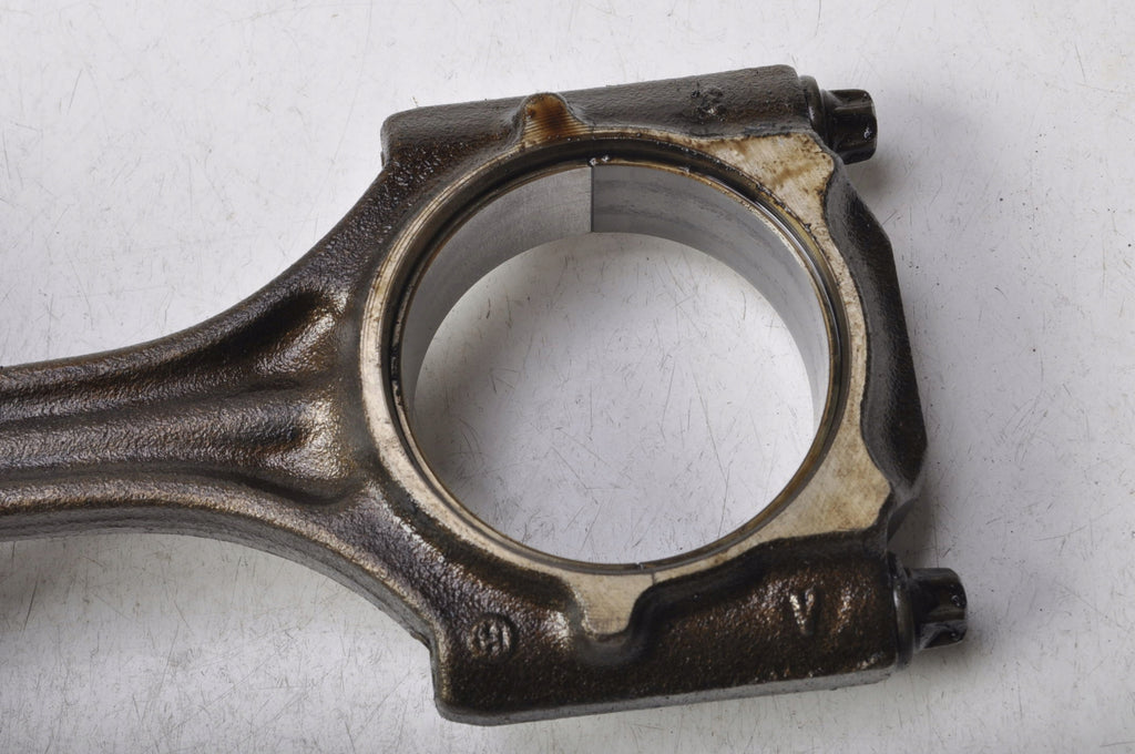 AUDI A4 B7 2.0 TFSI PISTON WITH CONNECTING ROD 06DD 82L143