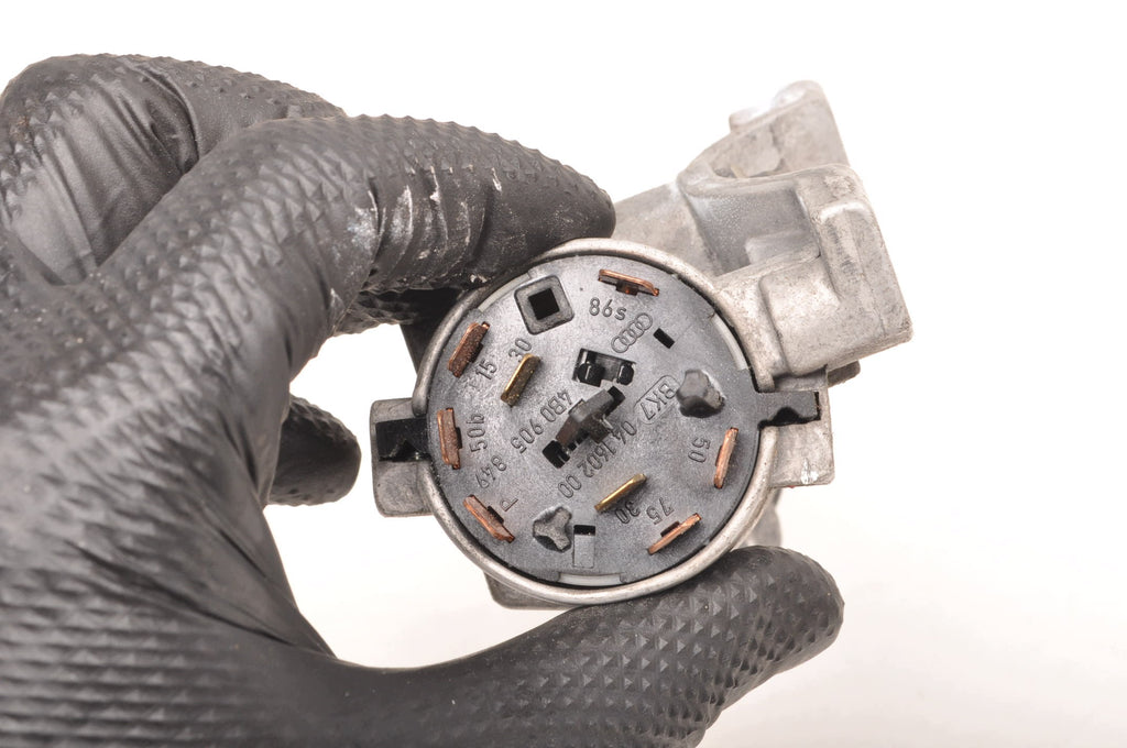 AUDI A4 B7 4B0905851Q KEY IGNITION