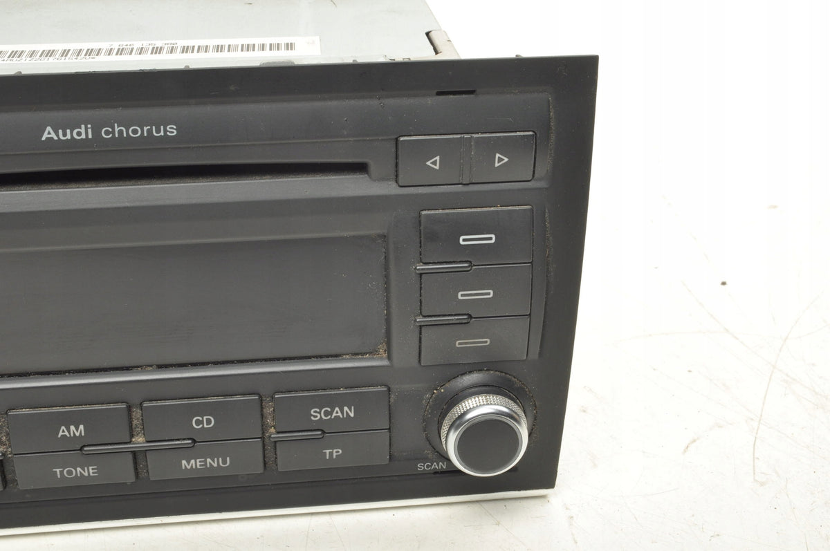 AUDI A4 B7 RADIO 8E0035152Q AUDI CHORUS