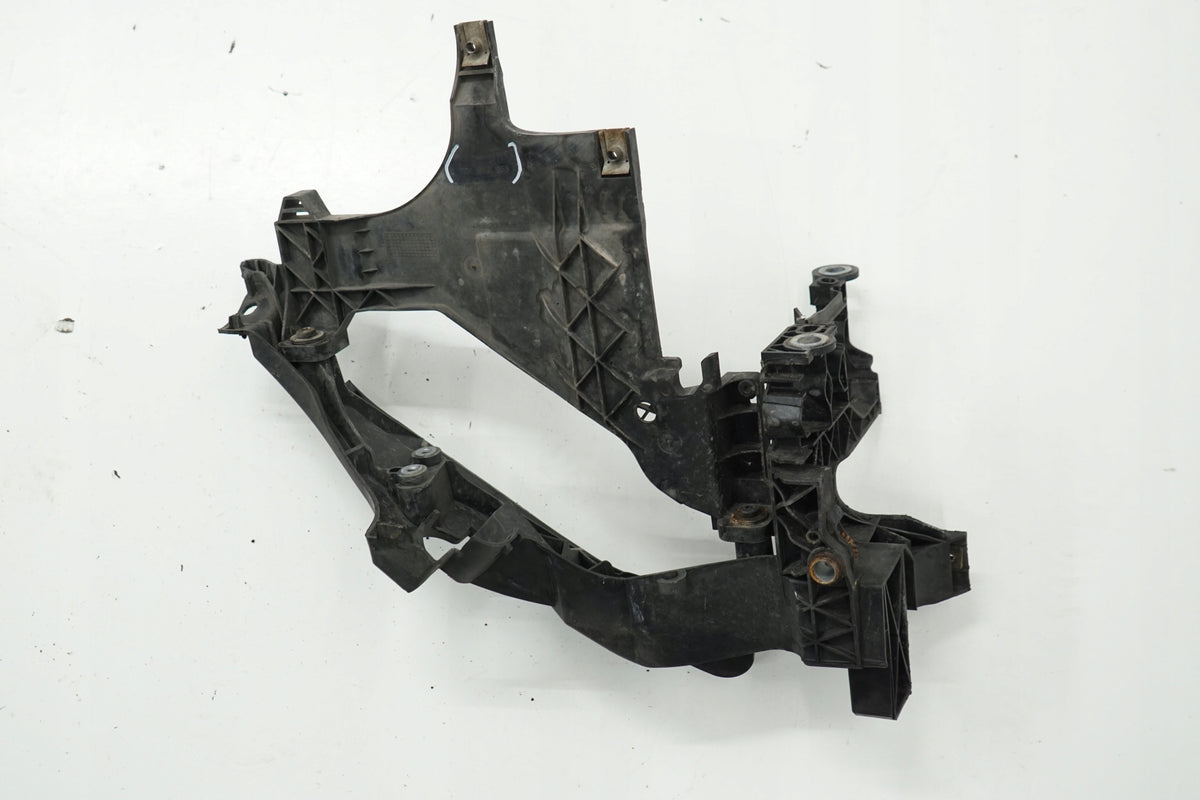 AUDI A4 B8 LIFT 15R SLIDE LAMP MOUNT LEFT FRONT 8K0805607B