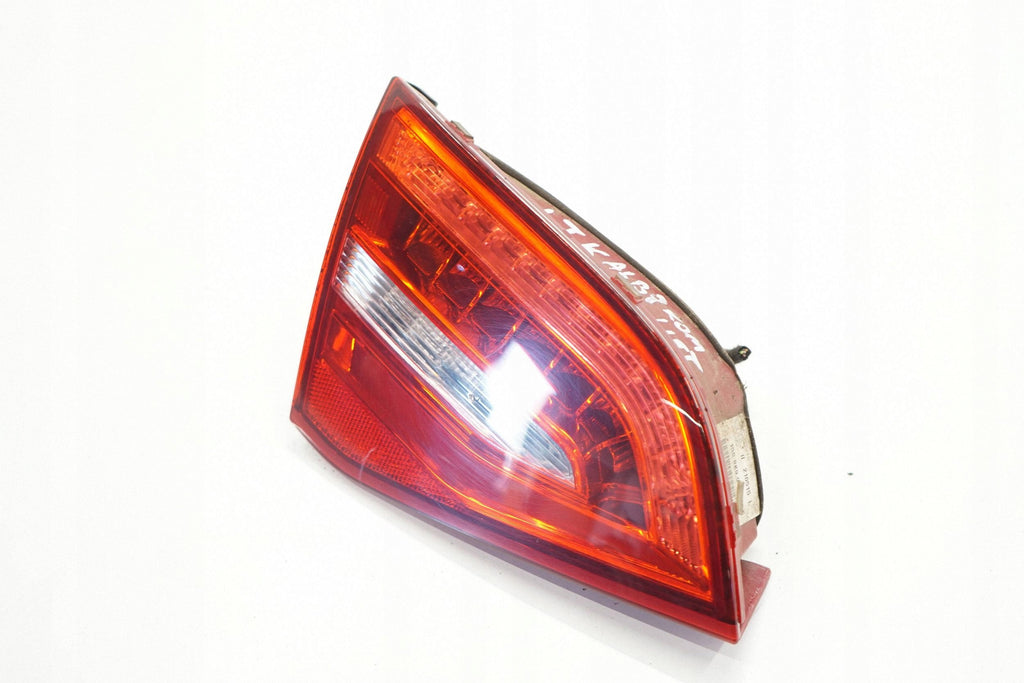 AUDI A4 B8 LIFT 15R STATION WAGON LAMP IN FLAP LEFT REAR 8K9945093E