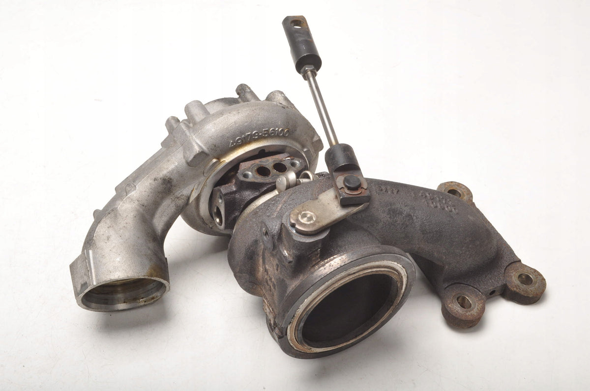 AUDI A4 B9 1.4 TFSI 150KM TURBINE 04E145715J