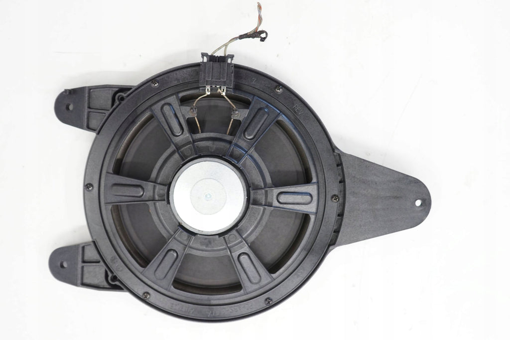 AUDI A4 B9 16R SUBWOOFER WOOFER 8W5035412