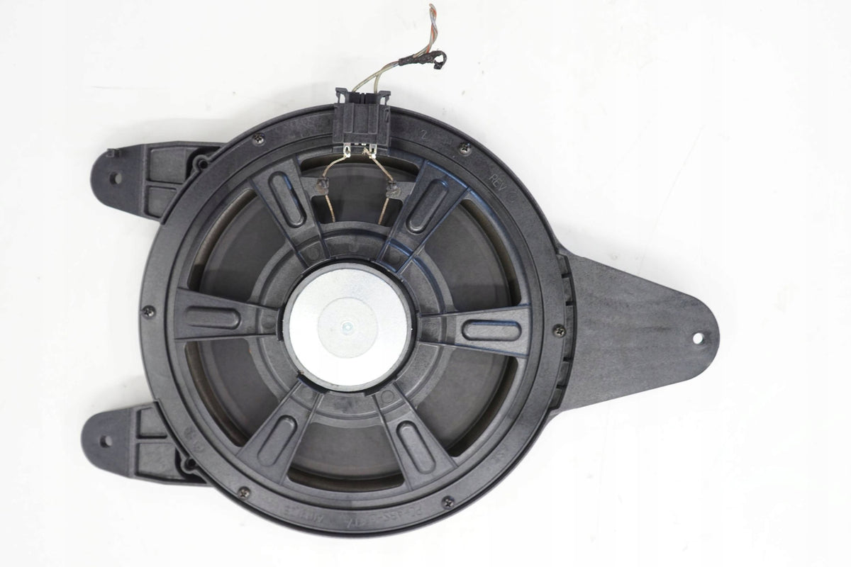 AUDI A4 B9 16R SUBWOOFER WOOFER 8W5035412
