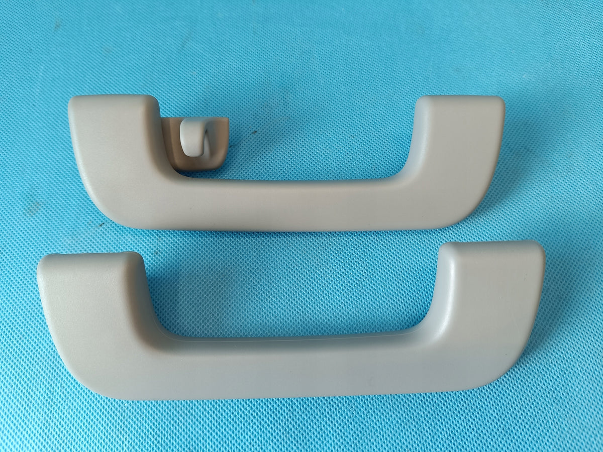 AUDI A4 B9 AVANT 2.0 TFSI 150KW 4x4 2023 R HEADLINER HANDLES DT4 8W0857608