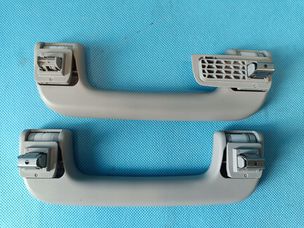 AUDI A4 B9 AVANT 2.0 TFSI 150KW 4x4 2023 R HEADLINER HANDLES DT4 8W0857608