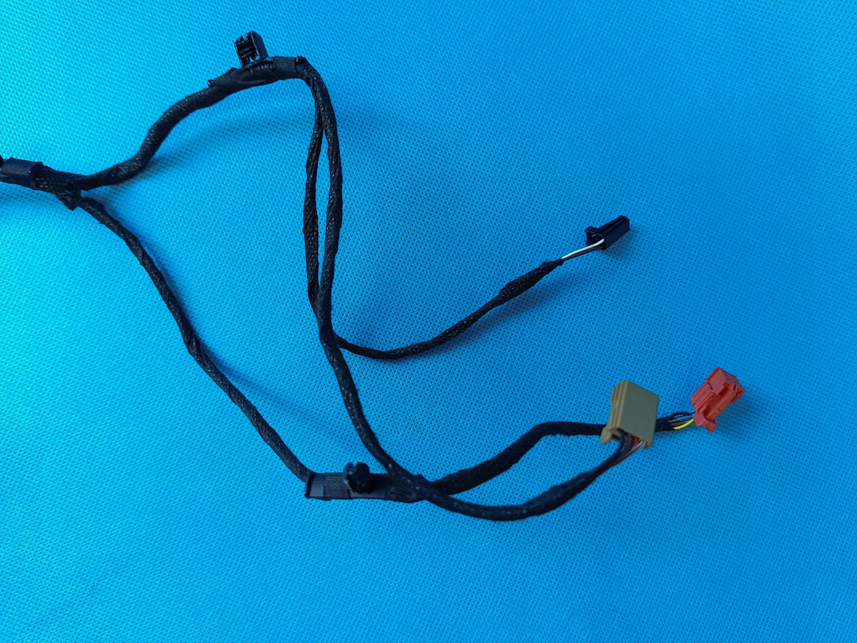 AUDI A4 B9 AVANT 2.0 TFSI 4x4 2023R BEAM TAILGATE MODULE 4M8959107A