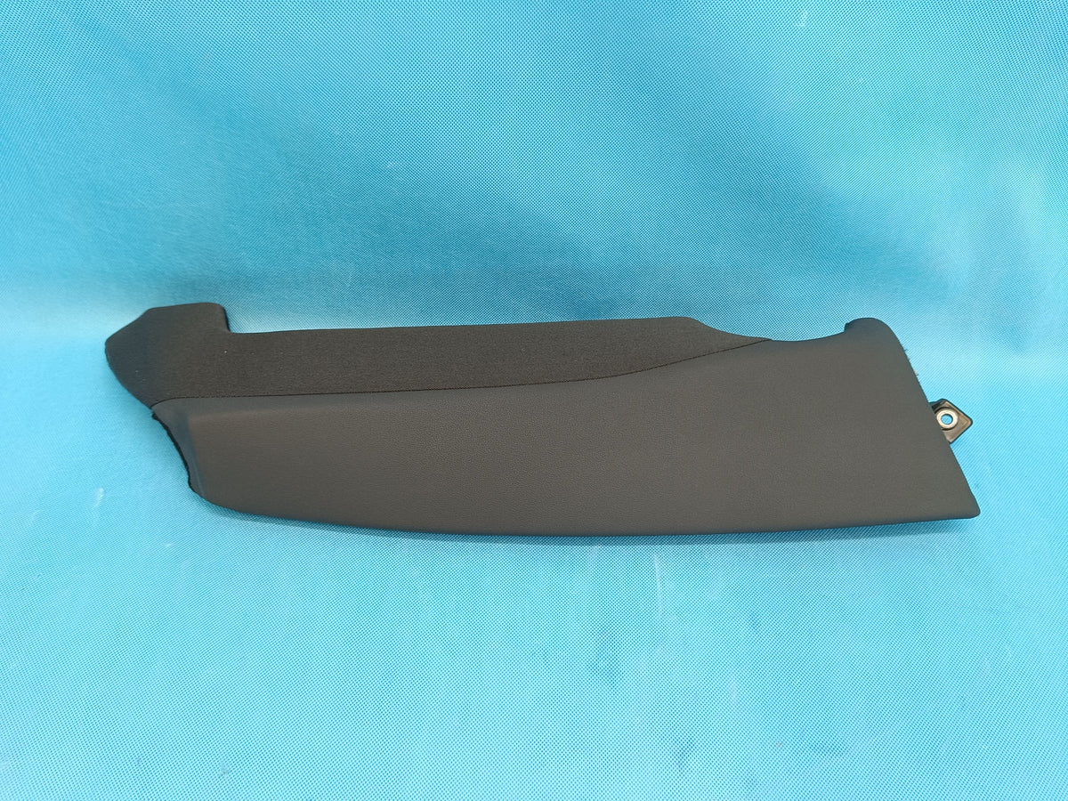 AUDI A4 B9 AVANT LIFT 2021 R COVER COUCH UPHOLSTERY RIGHT 8W0885704AR 38M