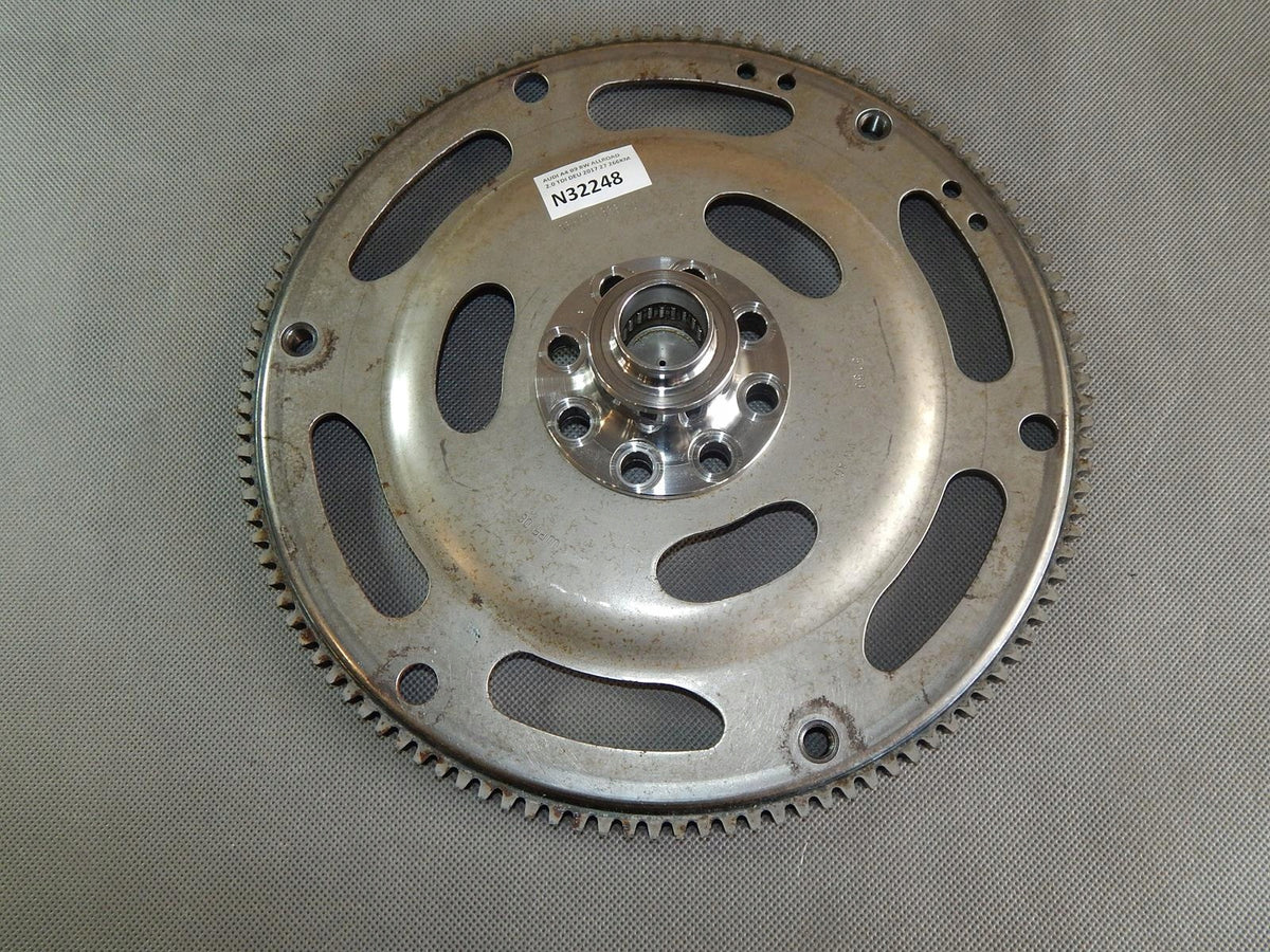 AUDI A4 B9 FLYWHEEL 06H105323AD