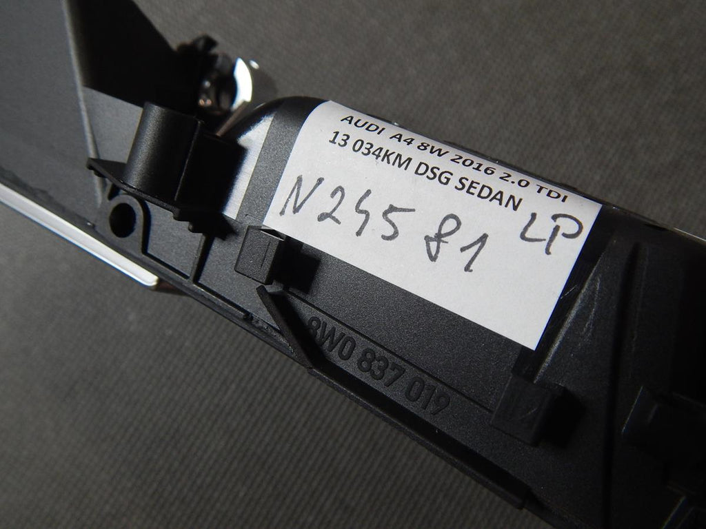 AUDI A4 B9 INTERIOR DOOR HANDLE LEFT FRONT 8IN0837019