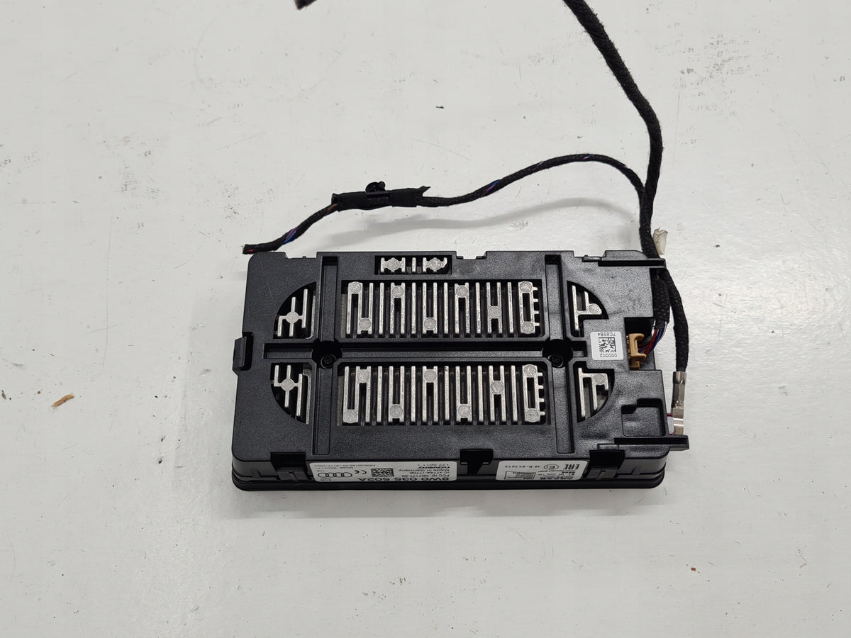 AUDI A4 B9 PHONE INDUCTION CHARGER 8W0035502A