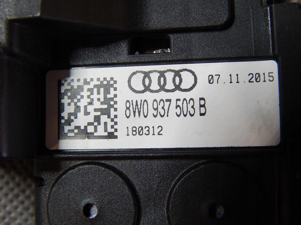 AUDI A4 B9 SPLITTER BOX 8IN0937503B