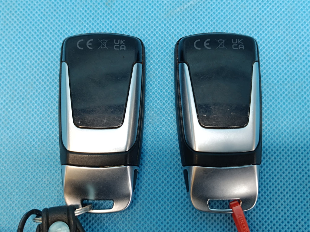 AUDI A4 B9 Sedan LIFT 2023 R KEYS LOCK INSERT 4M0959754CS 8W1837167E