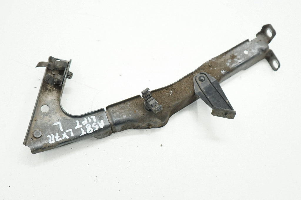 AUDI A5 8T LIFT 12R BRACKET FENDER MOUNT LEFT FRONT LX7R 8T0821135C