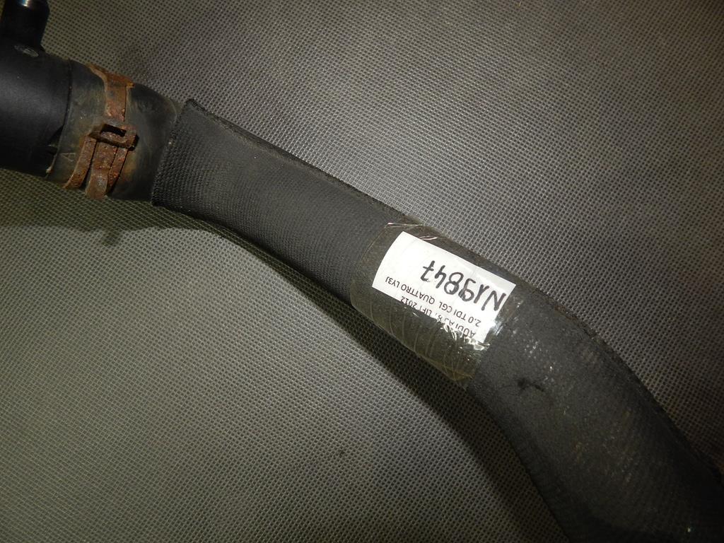 AUDI A5 8T PIPE WATER HOSE 8K0121049AF