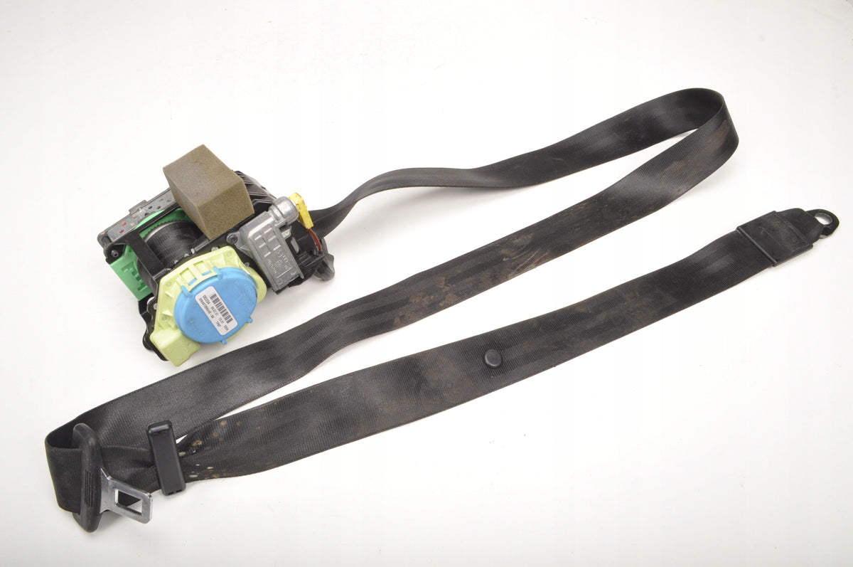 AUDI A5 AND BELT RIGHT FRONT 306497399G48-AA