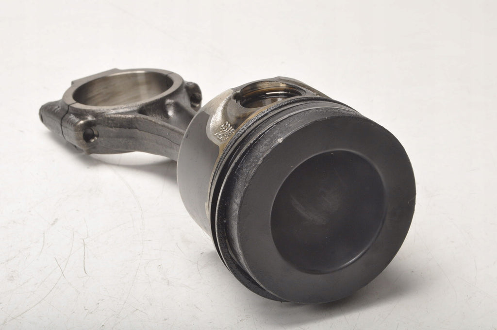 AUDI A6 C6 2.0 TDI 170KM PISTON WITH CONNECTING ROD 081187