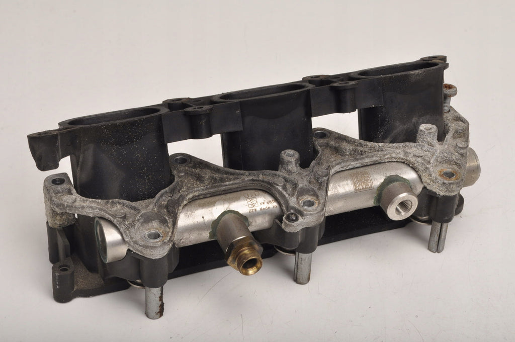 AUDI A6 C6 2.8 FSI 210KM INJECTION RAIL INJECTION 06E133109J